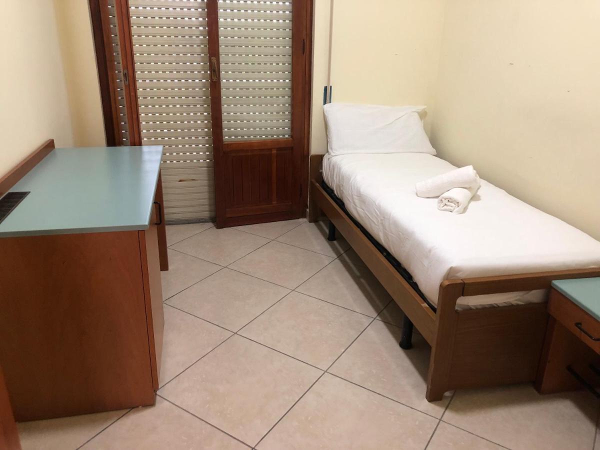 Hotel Taj Беттолле Екстер'єр фото